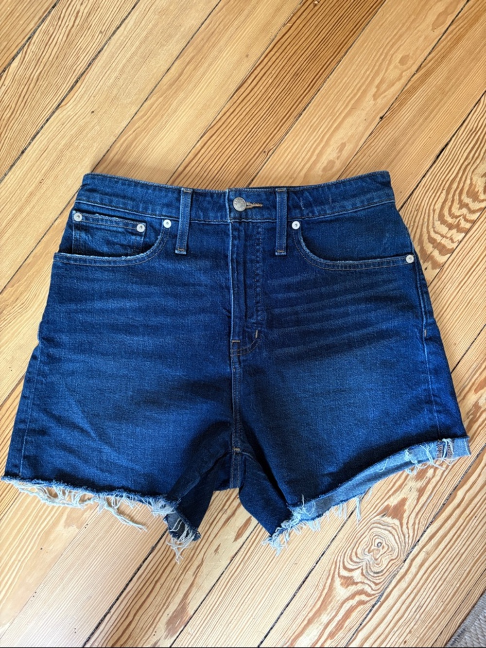 Madewell Curvy High Rise Dark Denim Shorts with Frayed Hem, size 29